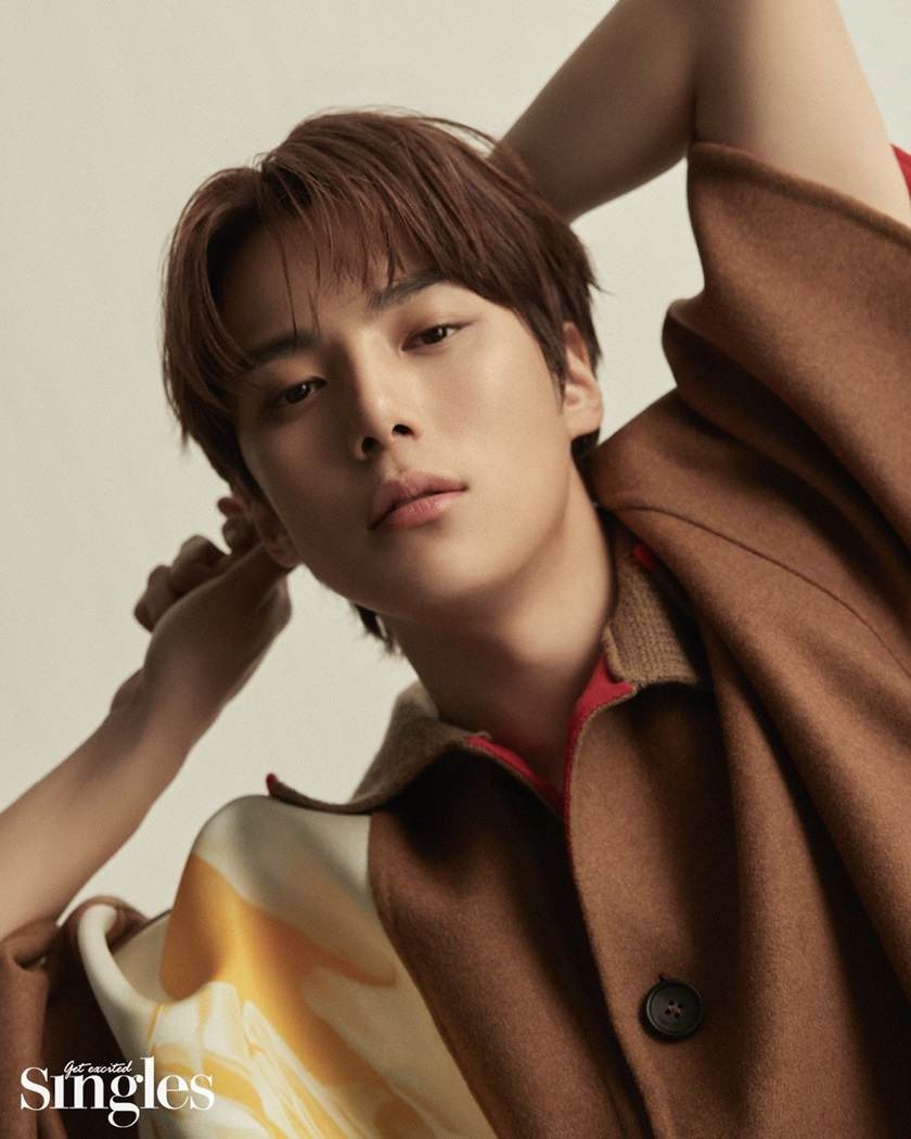 Minhyuk @ Singles Korea January 2022