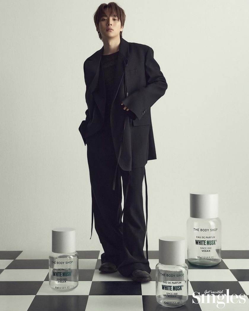 Minhyuk @ Singles Korea January 2022