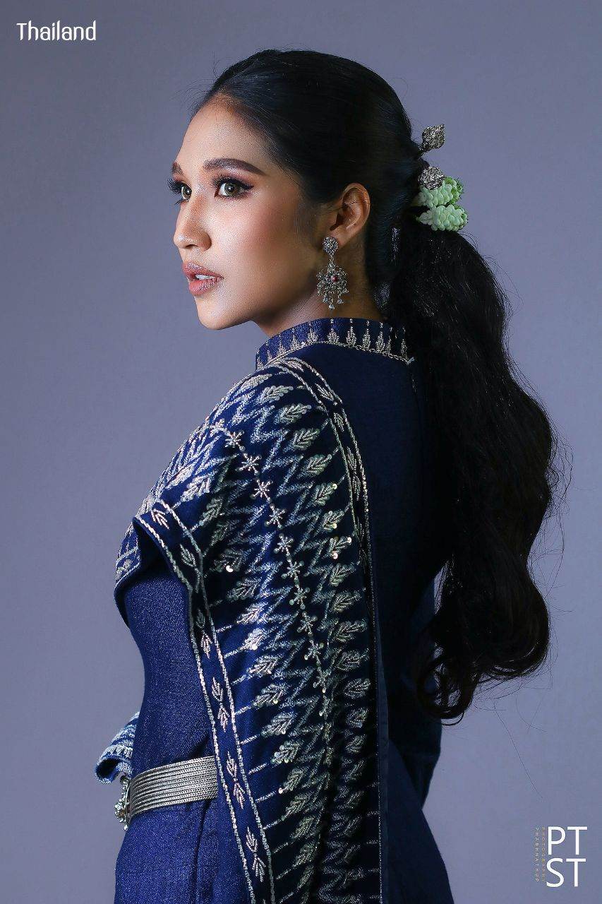 Thai Siwalai Dress, Thai National Costume with Indigo-dyed Mudmee(Ikat) | THAILAND 🇹🇭