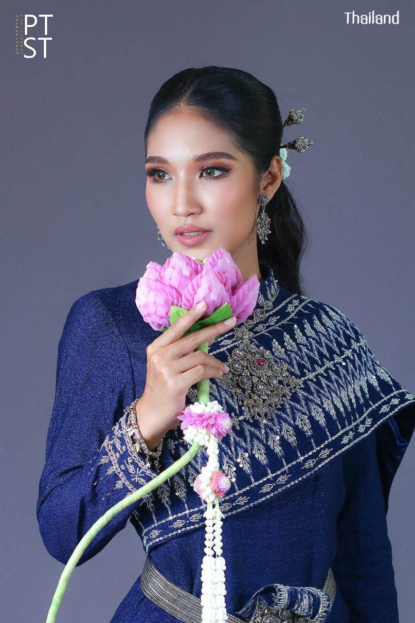Thai Siwalai Dress, Thai National Costume with Indigo-dyed Mudmee(Ikat) | THAILAND 🇹🇭