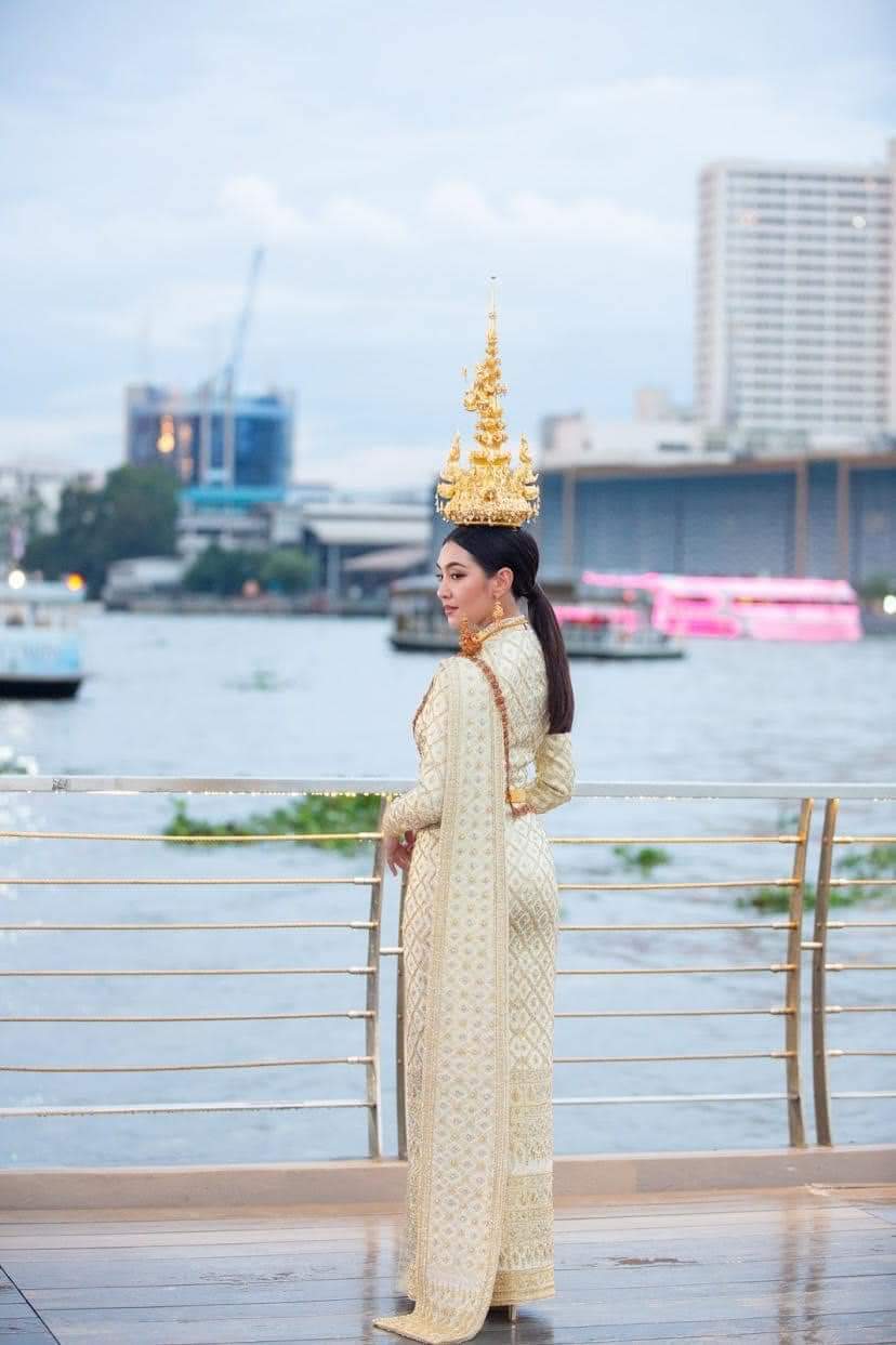 Thailand Sbai: Traditional Thai dress:🇹🇭ชุดไทยโบราณ