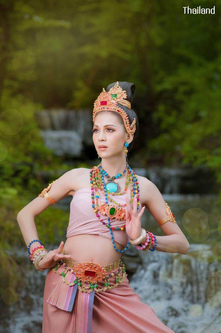 The Dvaravati Era, Costume and Traditional Dance | THAILAND 🇹🇭
