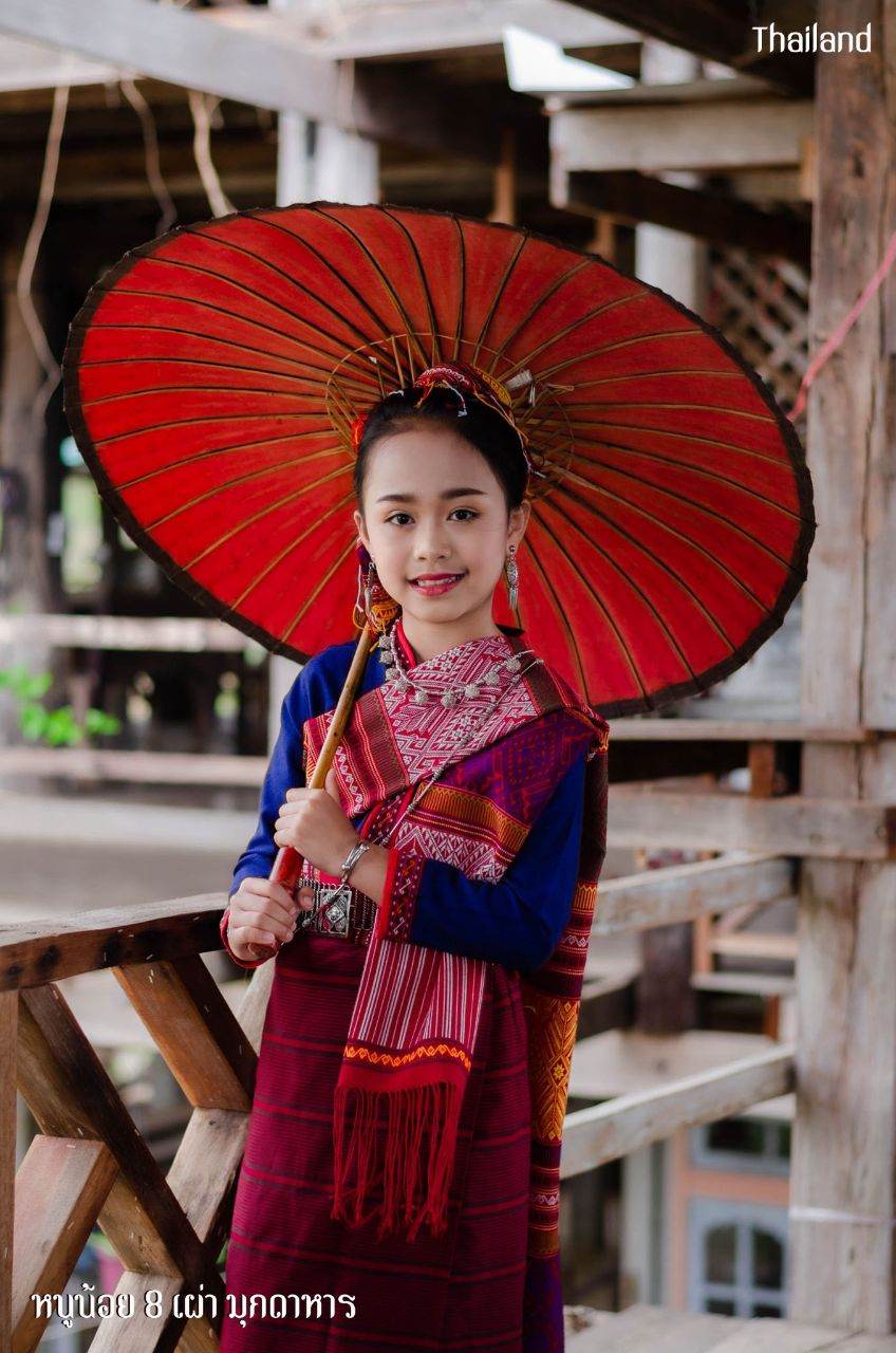 THAI ISAN DRESS, ชุดพื้นเมืองอีสาน | THAILAND 🇹🇭