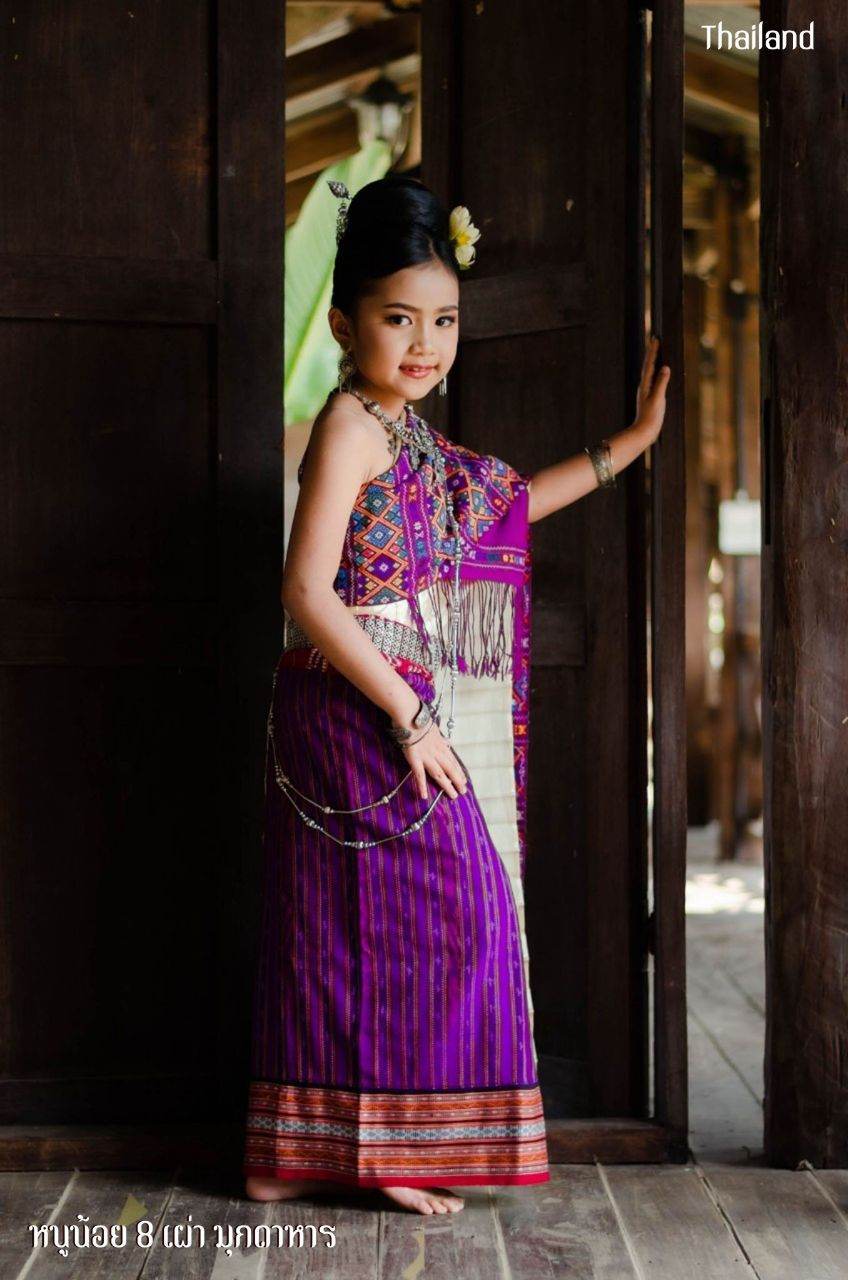 THAI ISAN DRESS, ชุดพื้นเมืองอีสาน | THAILAND 🇹🇭