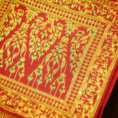  Pha Saphak  Thai Embroidery Golden Shawl | THAILAND 🇹🇭