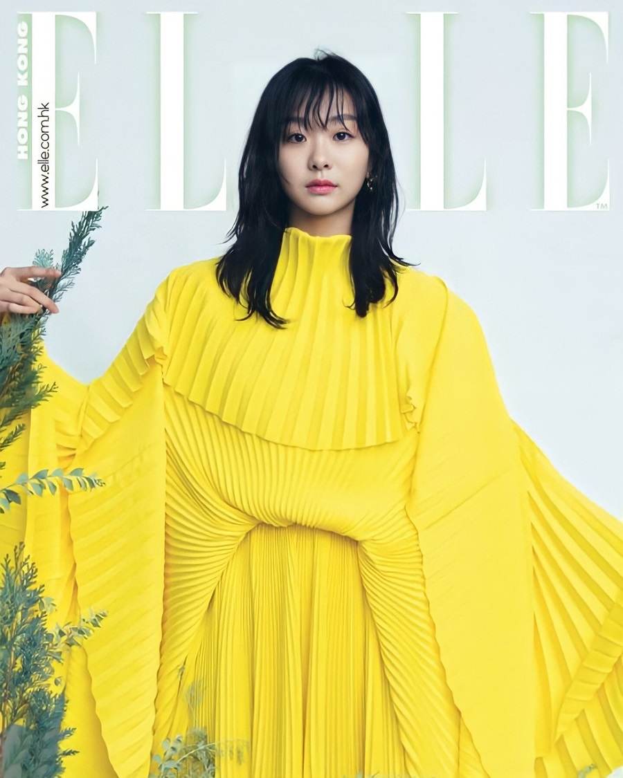 Kim Da Mi @ ELLE HK February 2022