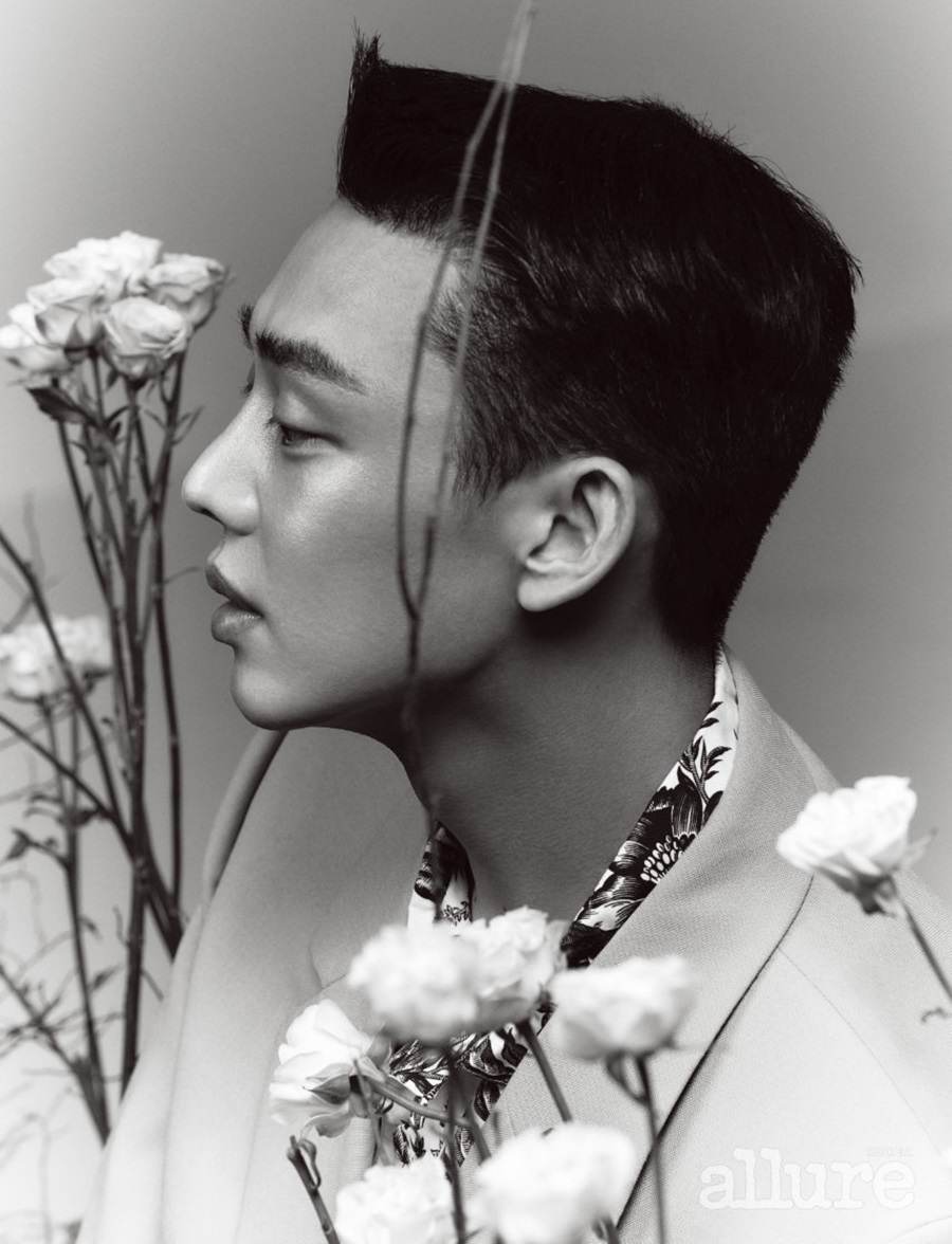 Yoo Ah in @ Allure Korea April 2022