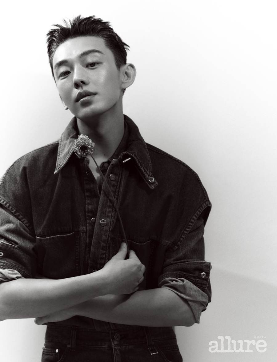 Yoo Ah in @ Allure Korea April 2022