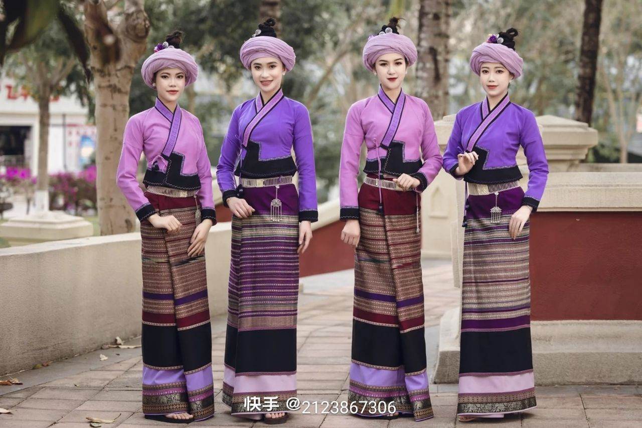 Tai Lue ethnic in Xishuangbanna, 傣仂 | CHINA 🇨🇳