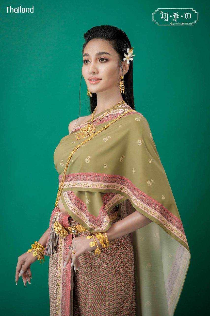 Thai Royal Outfit during the reign of King Rama I - III of SIAM | THAILAND 🇹🇭