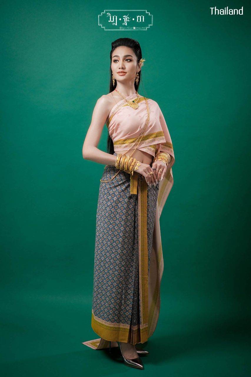 Thai Royal Outfit during the reign of King Rama I - III of SIAM | THAILAND 🇹🇭