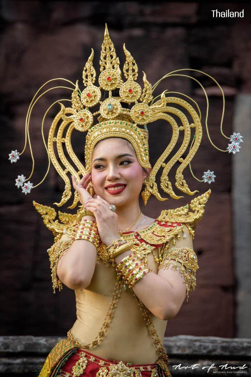 Phimai Pura Dance (ระบำพิมายปุระ) - Thai apsara performance | THAILAND 🇹🇭