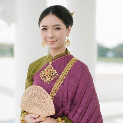 Thai Royal Outfit during the reign of King Rama V | THAILAND 