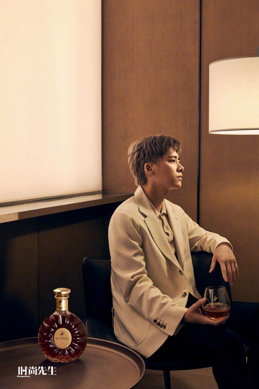 Li Yifeng @ Esquire China June 2022