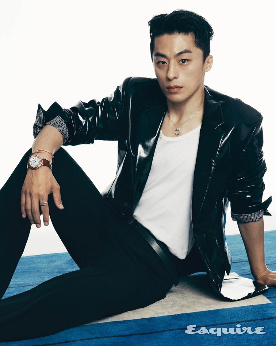 Koo Kyo Hwan @ Esquire Korea June 2022