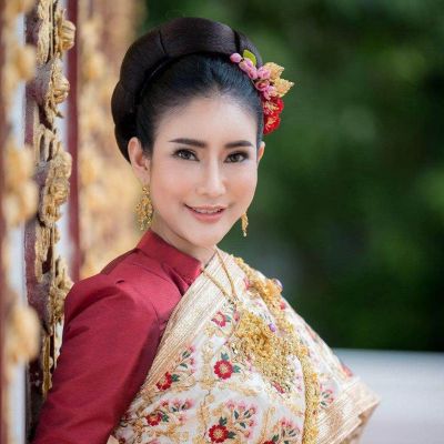 The elegance of Thai dress: Thai Traditional Costume | THAILAND 🇹🇭