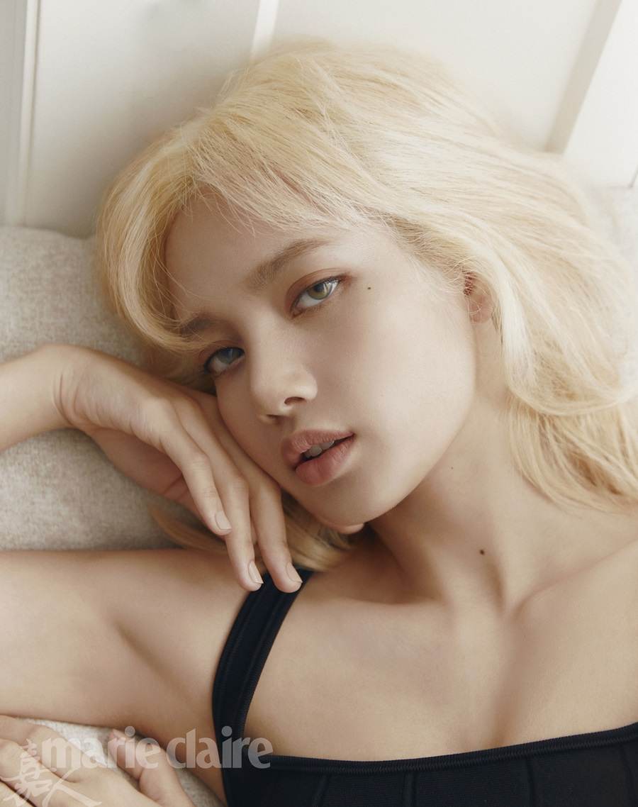 (BLACKPINK) Lisa @ Marie Claire China August 2022