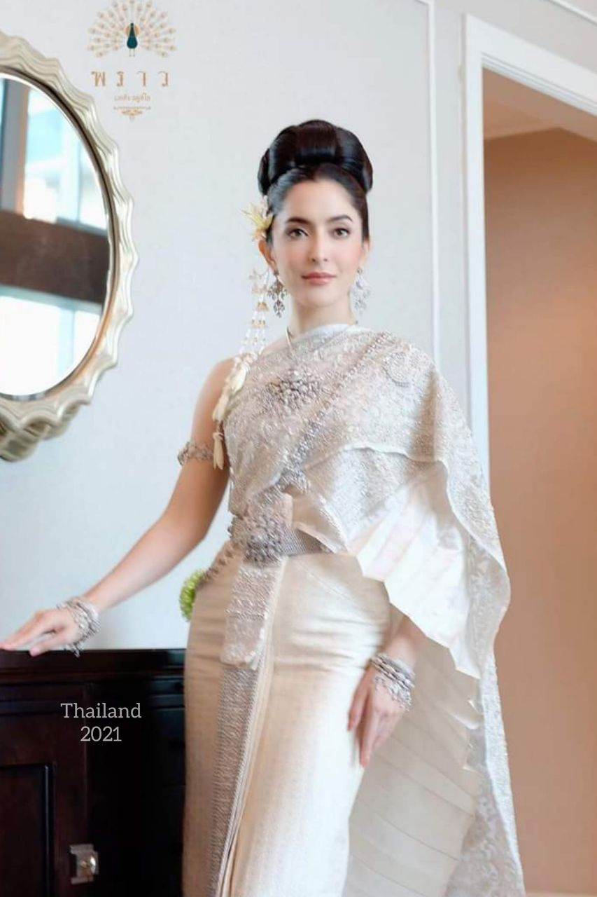 THAI CHAKKRAPHAT DRESS: Thai national costume | THAILAND 🇹🇭