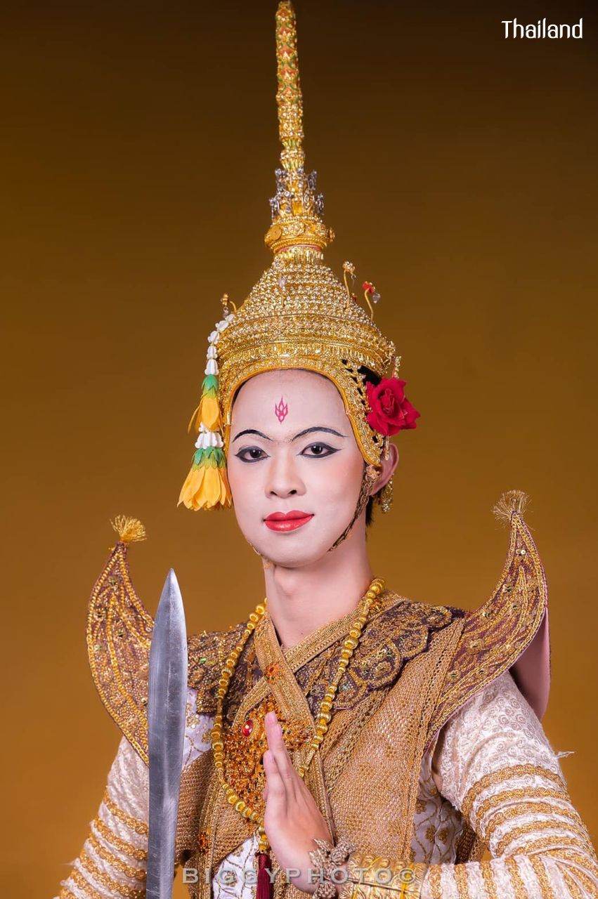 "Khon - Phra Phirun Utokraj" Thai Masked Dance Drama | THAILAND 🇹🇭