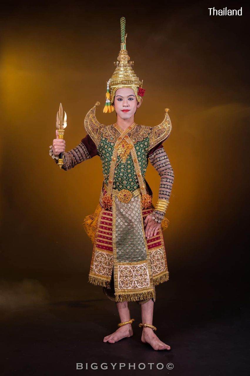 "Khon - Phra Phirun Utokraj" Thai Masked Dance Drama | THAILAND 🇹🇭