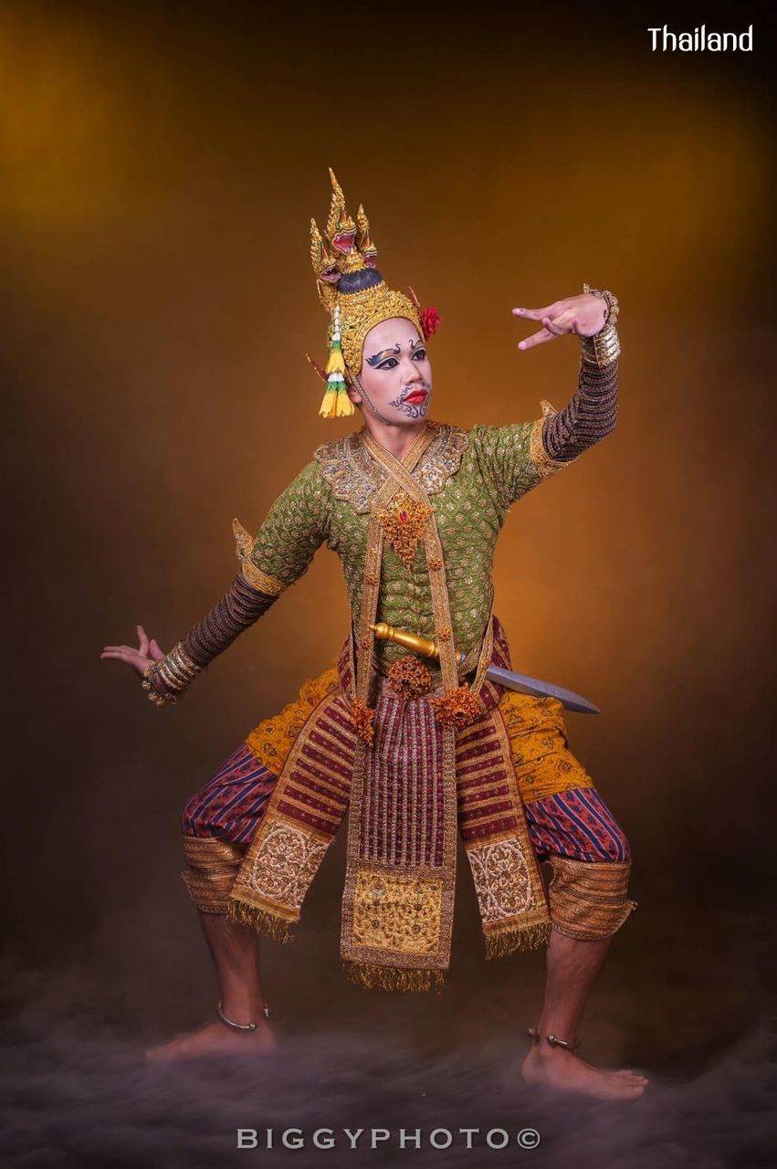 "Khon - Phra Phirun Utokraj" Thai Masked Dance Drama | THAILAND 🇹🇭