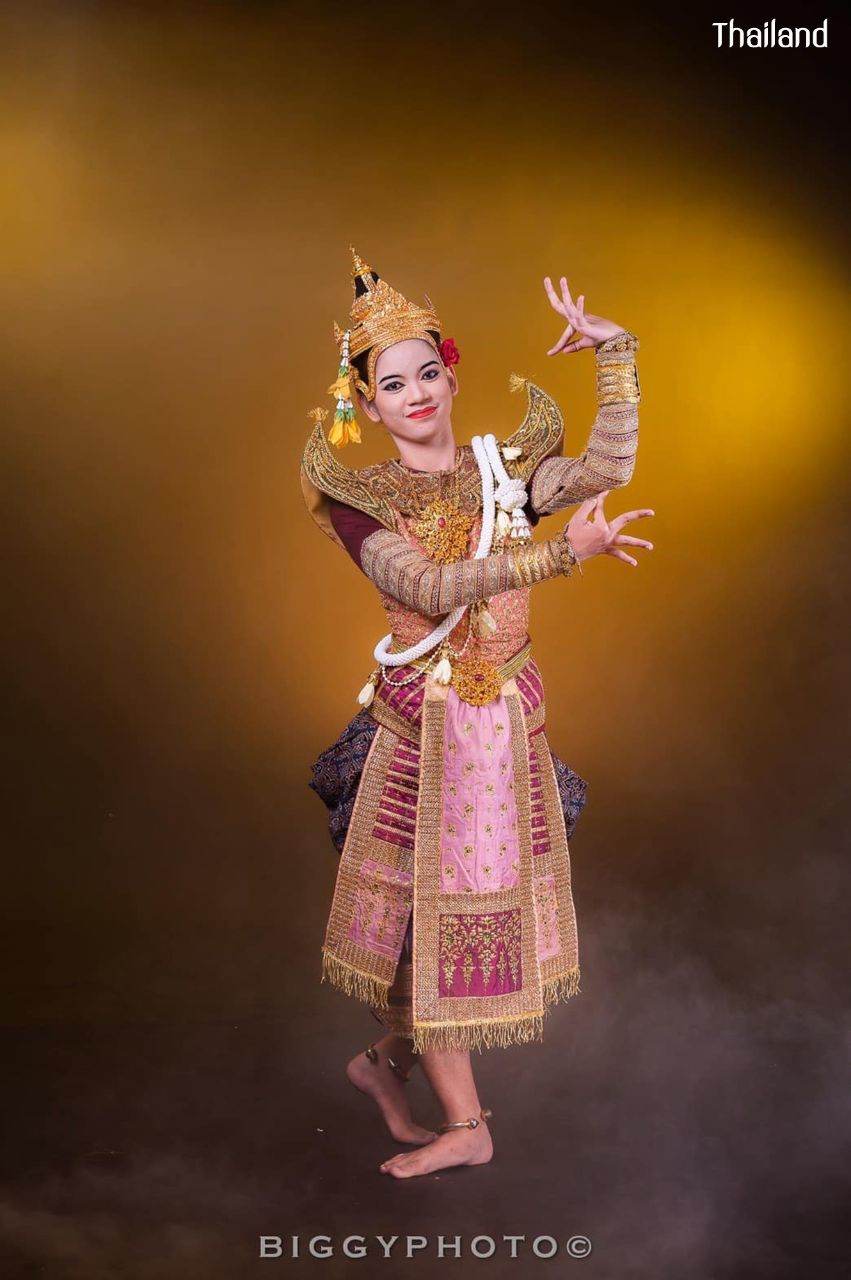 "Khon - Phra Phirun Utokraj" Thai Masked Dance Drama | THAILAND 🇹🇭