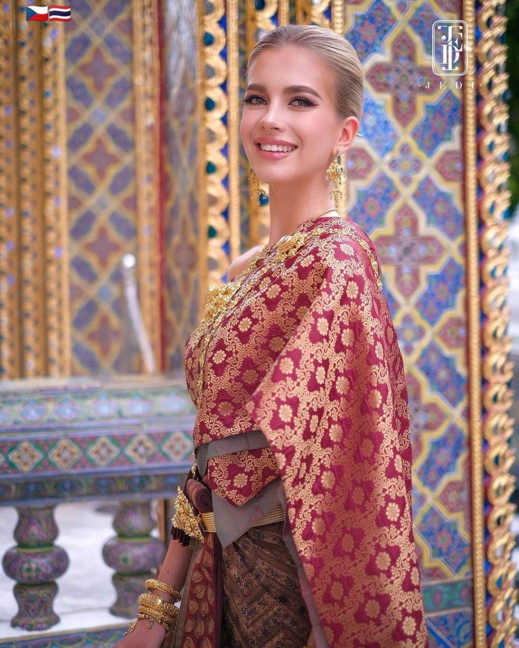Miss Grand Czech Republic in Traditional Dress | THAILAND 🇹🇭