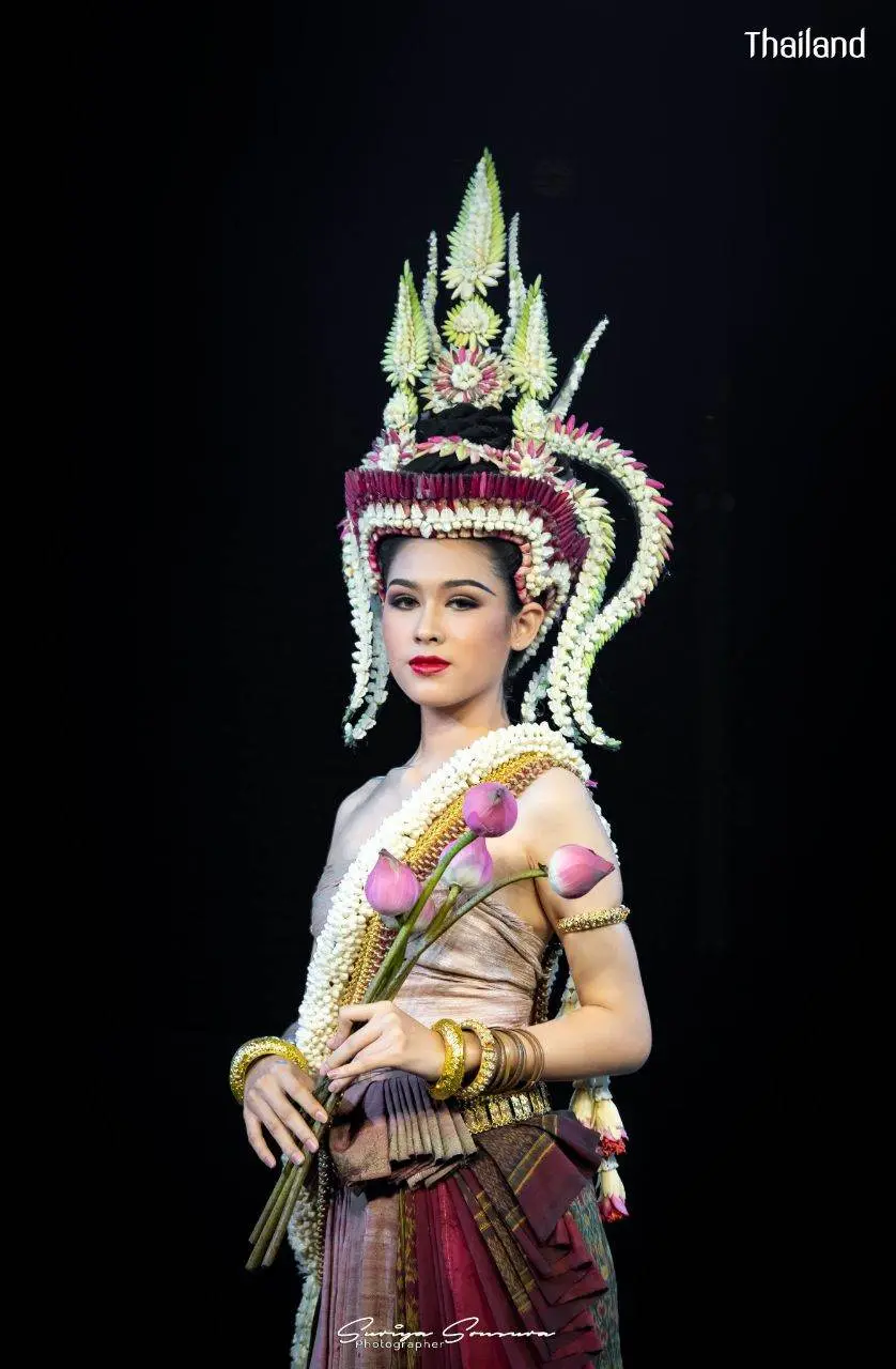 THAILAND 🇹🇭 |  Creative Classical Thai Dance 23 "วิจิตรนฤตยามนตราวนัมรุง"