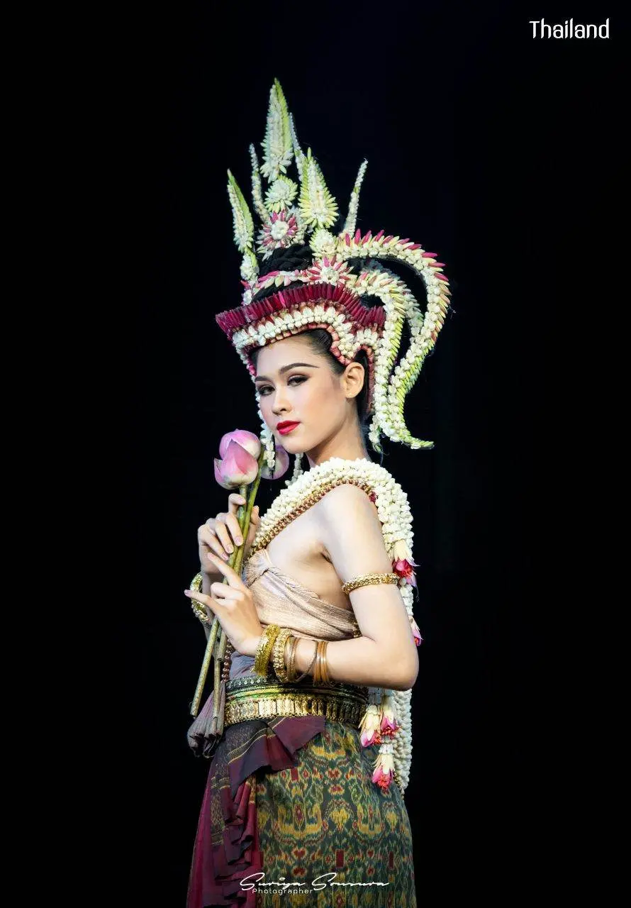 THAILAND 🇹🇭 |  Creative Classical Thai Dance 23 "วิจิตรนฤตยามนตราวนัมรุง"