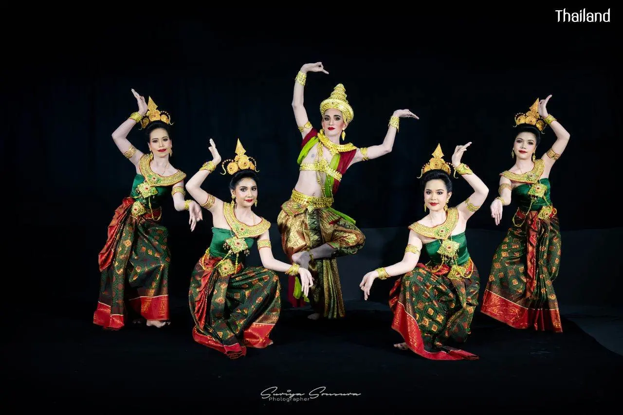 THAILAND 🇹🇭 |  Creative Classical Thai Dance 23 "วิจิตรนฤตยามนตราวนัมรุง"