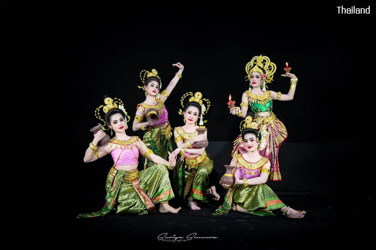 THAILAND 🇹🇭 |  Creative Classical Thai Dance 23 "วิจิตรนฤตยามนตราวนัมรุง"