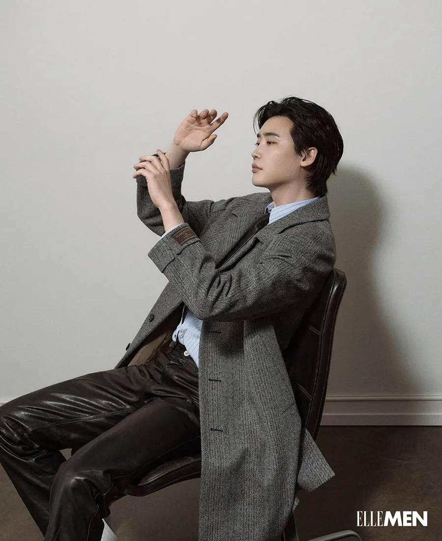 Lee Jong Suk @ ELLE Men Singapore September 2022