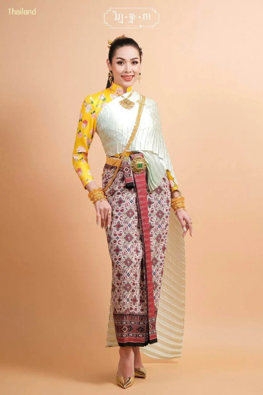 THAI TRADITIONAL DRESS: ชุดไทยโบราณผ้าลายอย่าง | THAILAND 🇹🇭