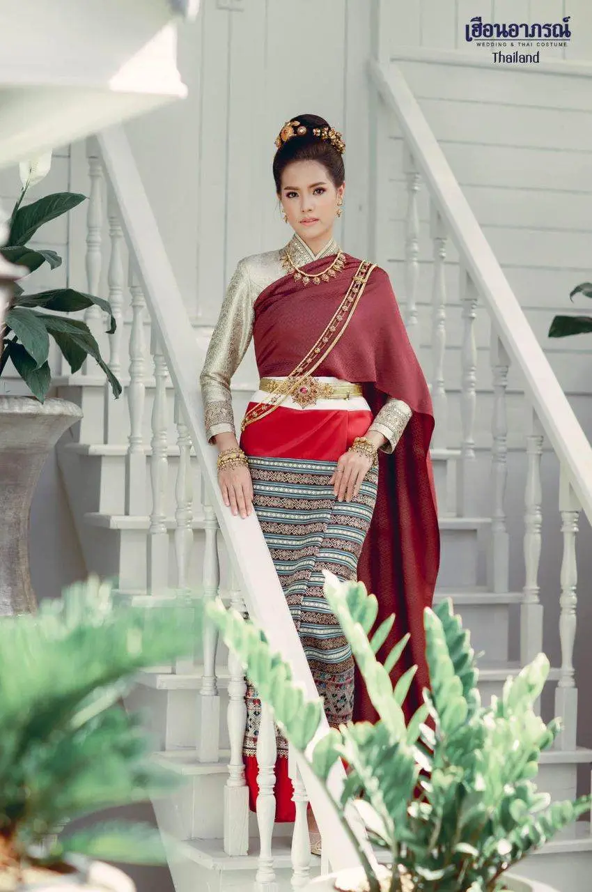Lanna Traditional Costume: ชุดแต่งงานล้านนา | THAILAND 🇹🇭