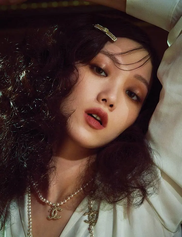 Lee Sung Kyung @ ELLE Korea November 2022