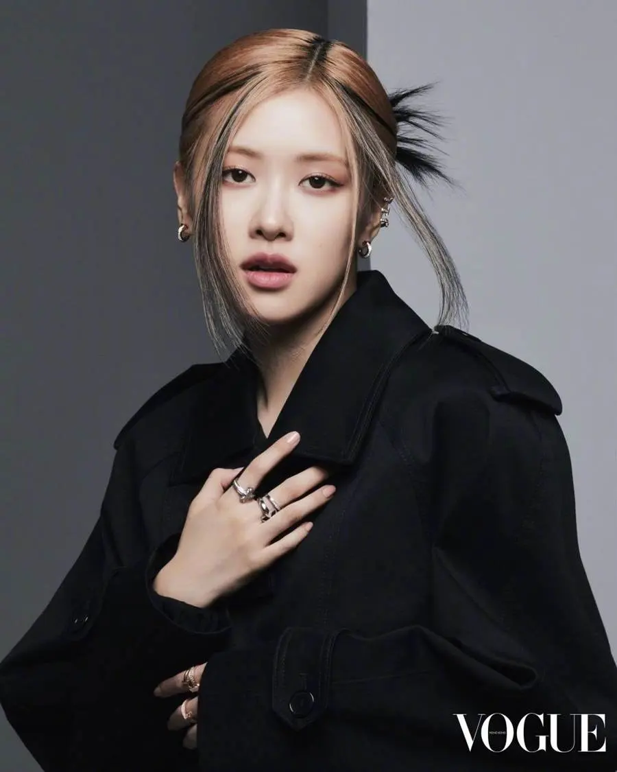 Rosé @ VOGUE HK December 2022