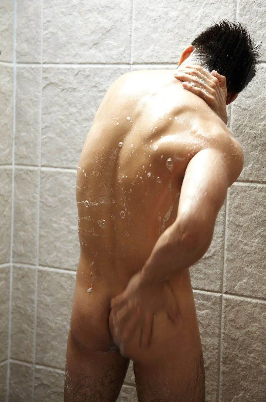 ส่องผู้ชายอาบน้ำ 3