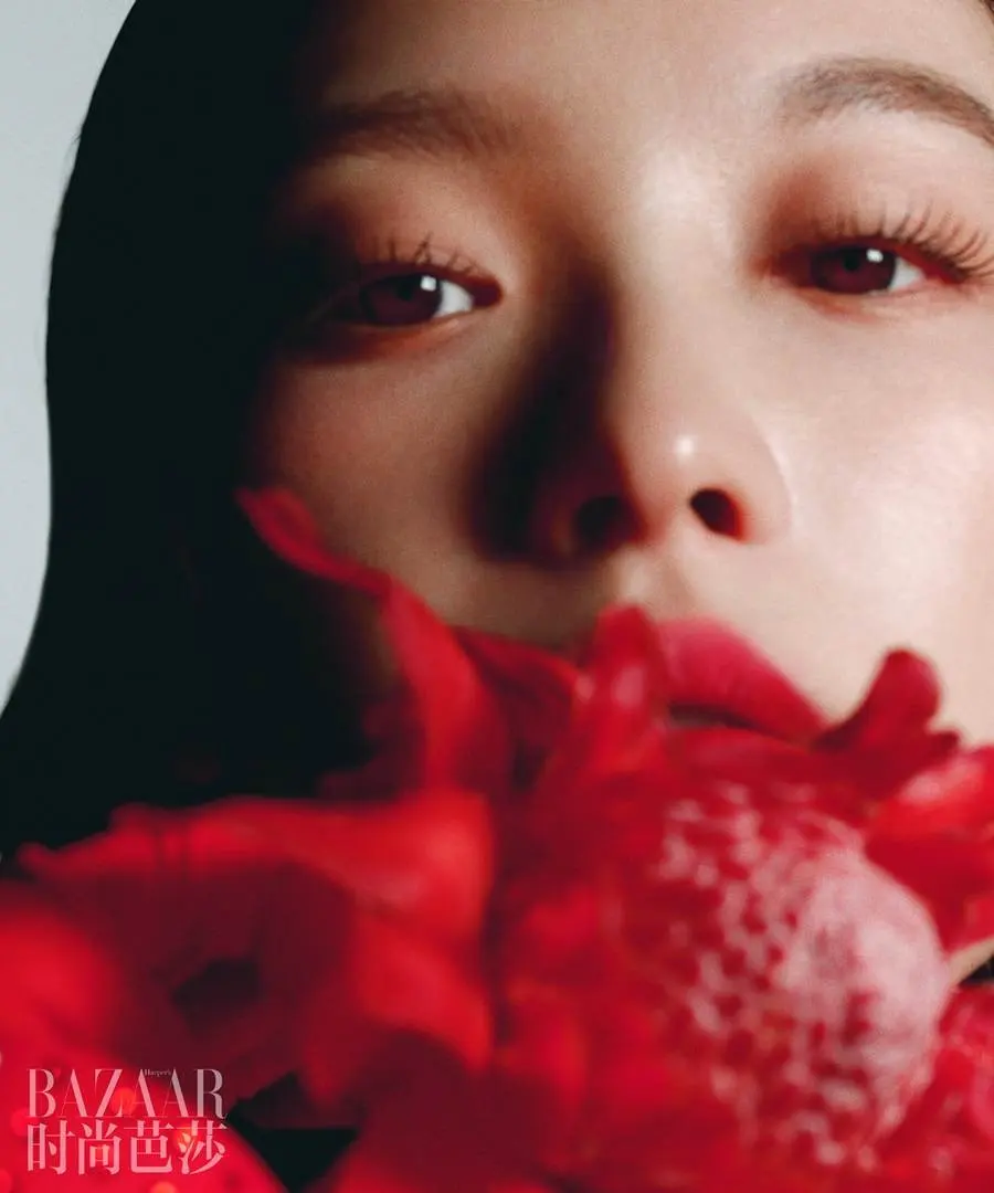 NiNi @ Harper's BAZAAR China January 2023