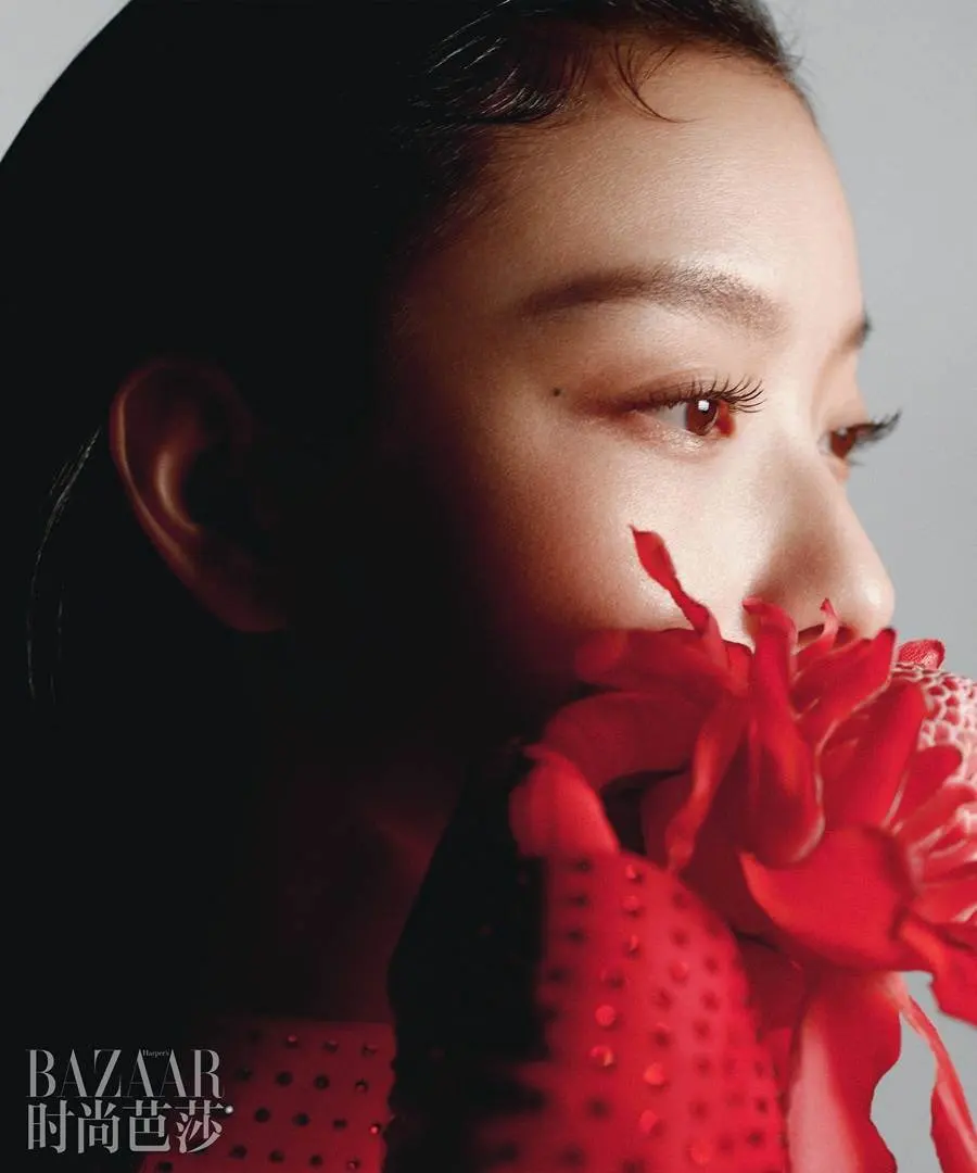 NiNi @ Harper's BAZAAR China January 2023