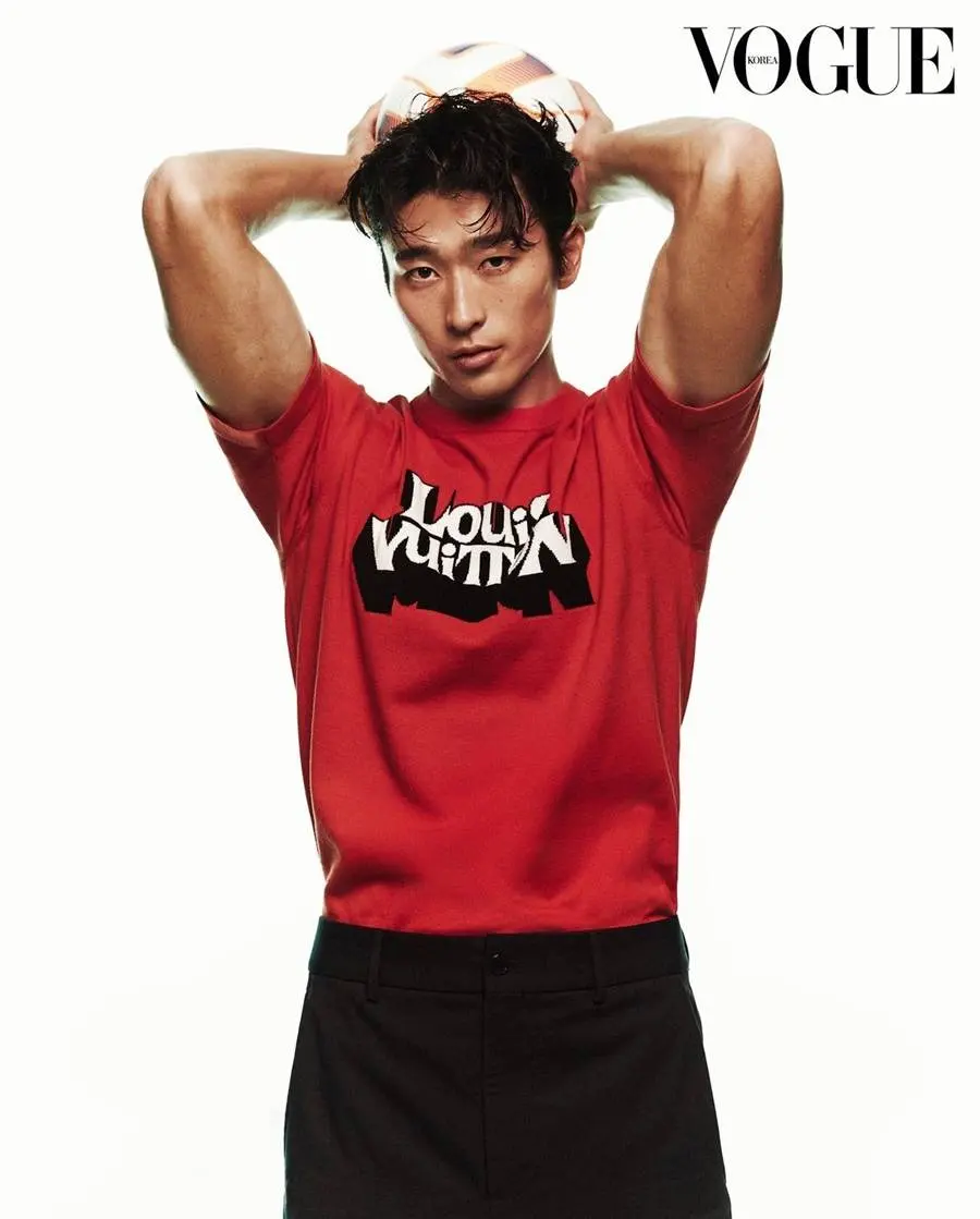 Gue Sung Cho @ VOGUE Korea January 2023