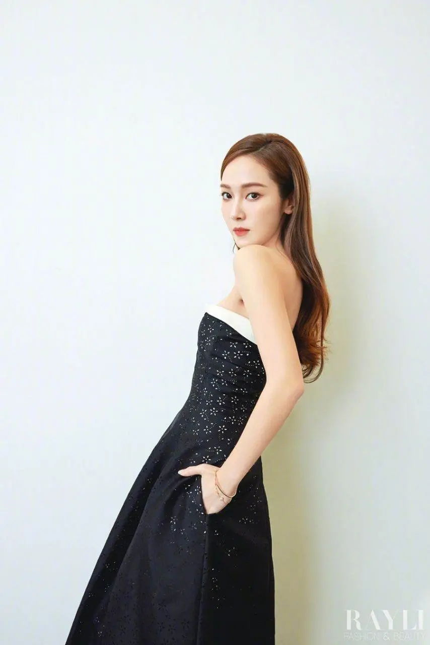 Jessica Jung @ Rayli Magazine China February 2023