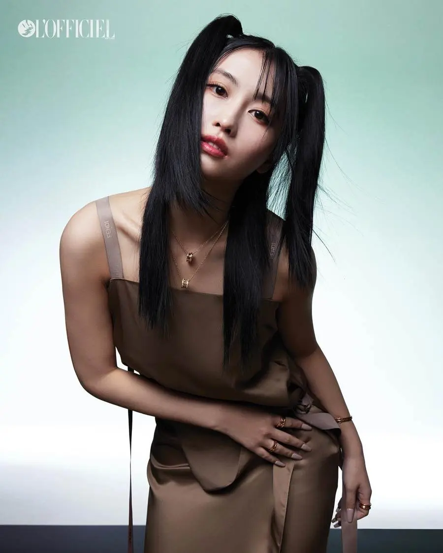 (TWICE) MOMO @ L'Officiel Singapore March 2023