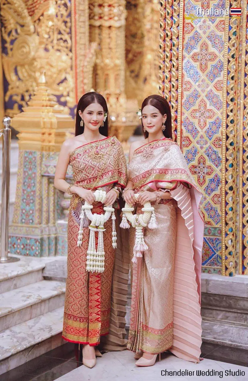 THAI CHAKKRAPHAT DRESS: Thai national costume | THAILAND 🇹🇭