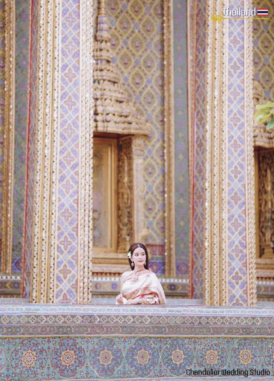 THAI CHAKKRAPHAT DRESS: Thai national costume | THAILAND 🇹🇭