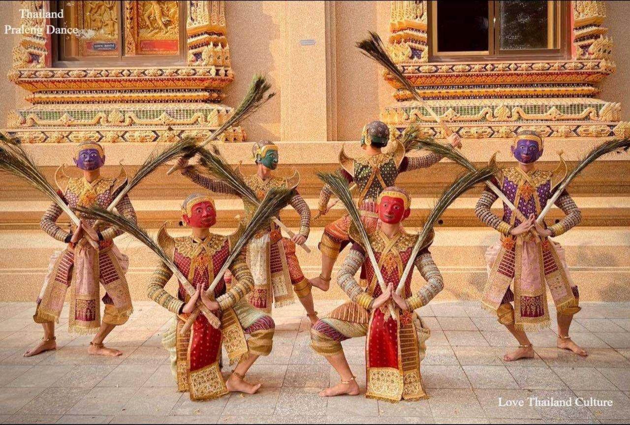 🇹🇭 THAILAND | "Praleng Dance" Thai Traditional Dance