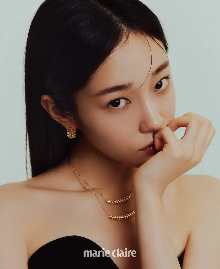 Roh Yoon Seo @ Marie Claire Korea March 2023 (30th Anniversary Issue)