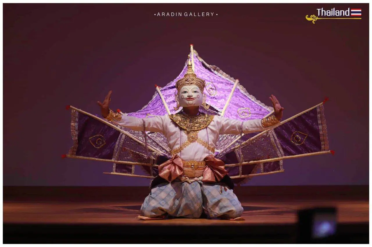 🇹🇭 THAILAND | Gingala Lanna Bird Dance