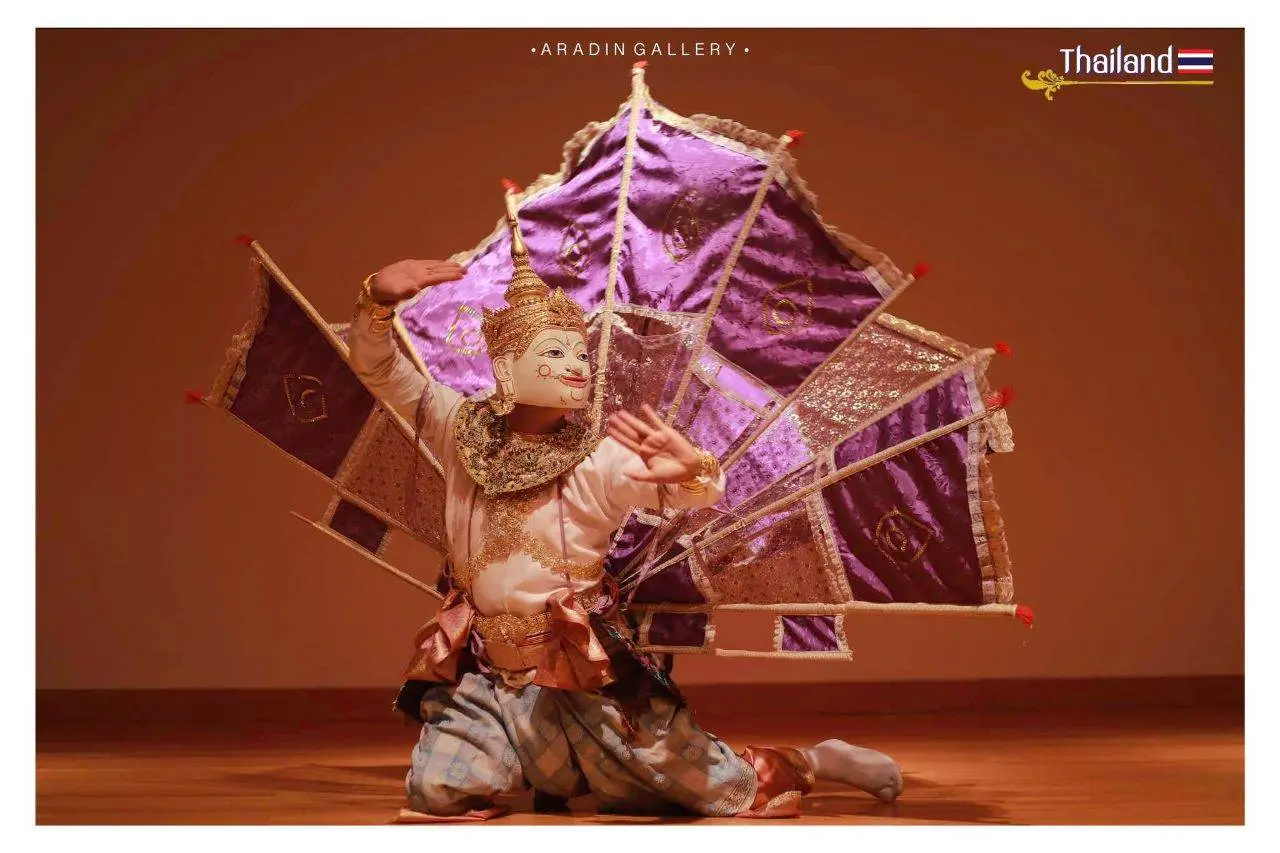🇹🇭 THAILAND | Gingala Lanna Bird Dance
