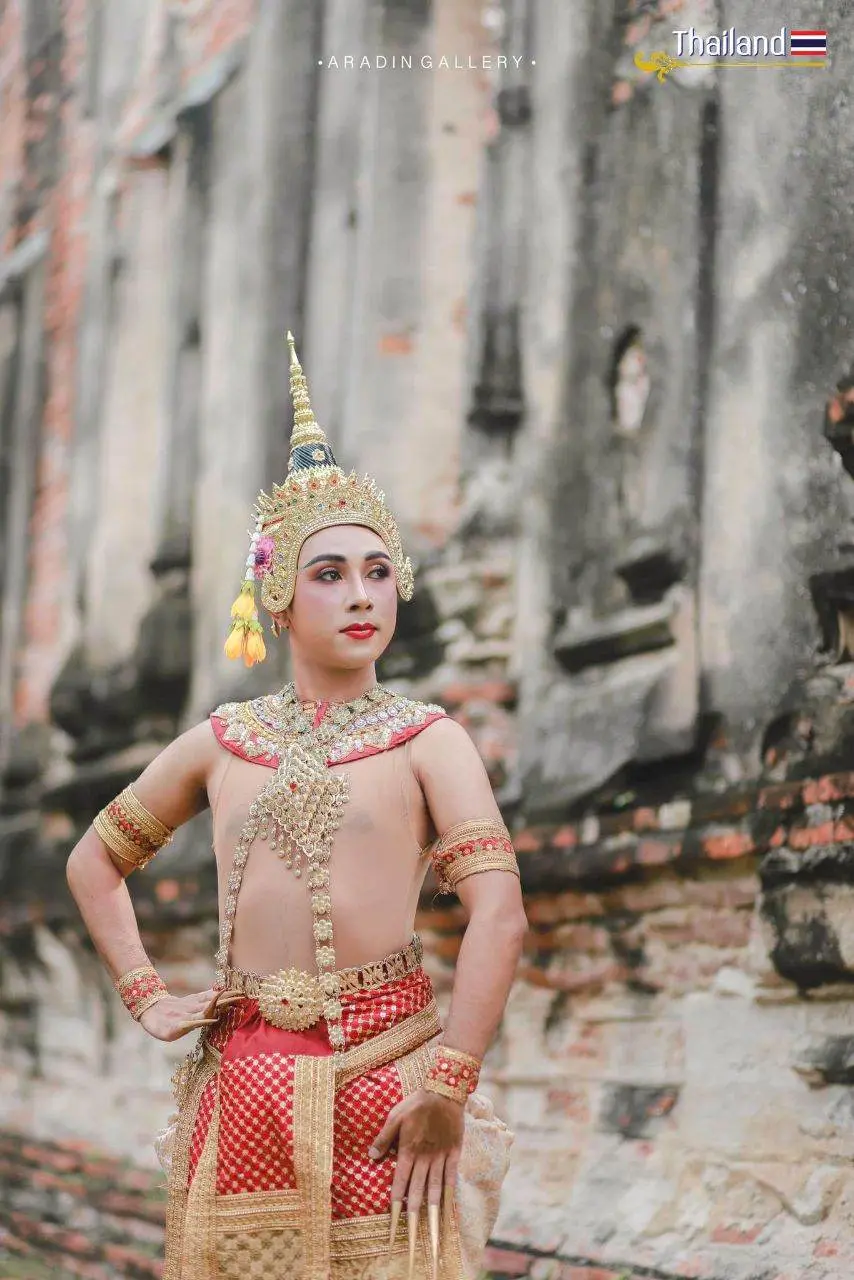 🇹🇭 THAILAND | “Lakorn Chatri” Thai Dance