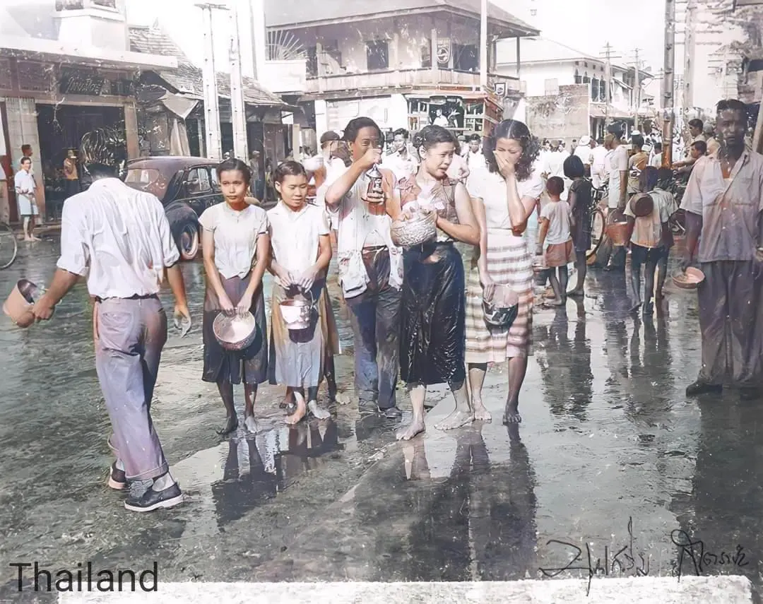 Thailand 🇹🇭:Songkran Festival in Chiang Mai,old photos.Songkran history.